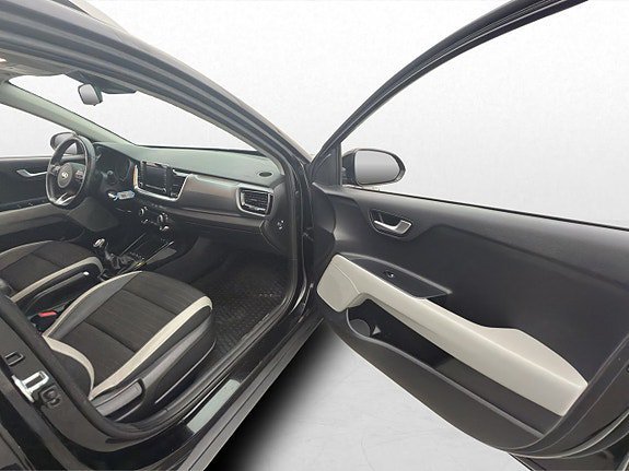 Vehicle Image 22