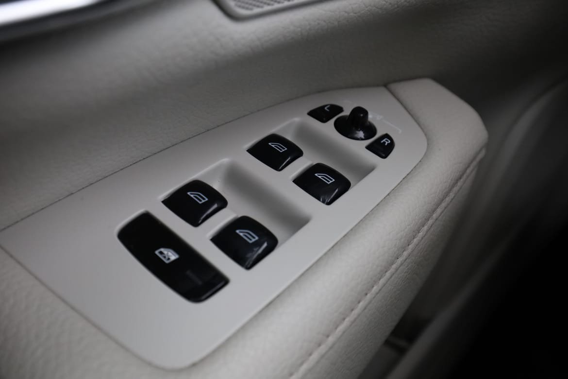 Vehicle Image 33