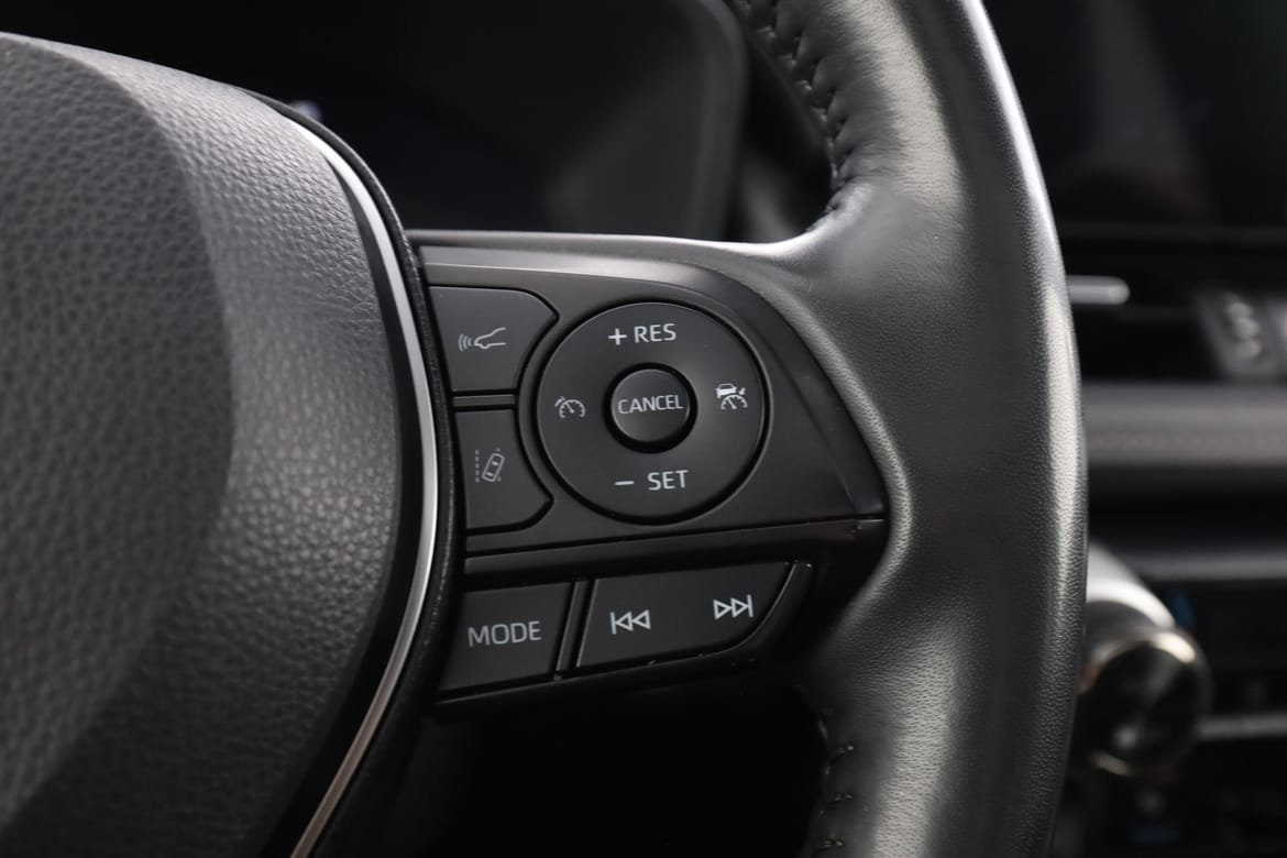 Vehicle Image 32