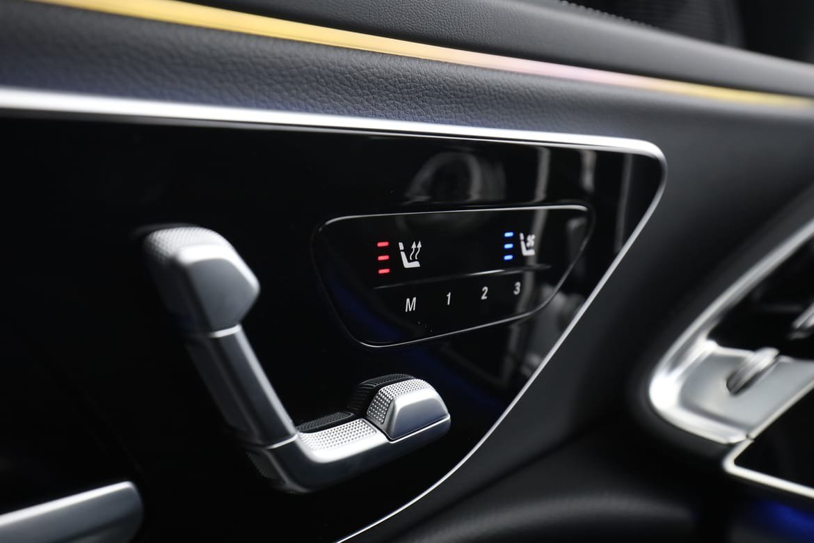 Vehicle Image 35
