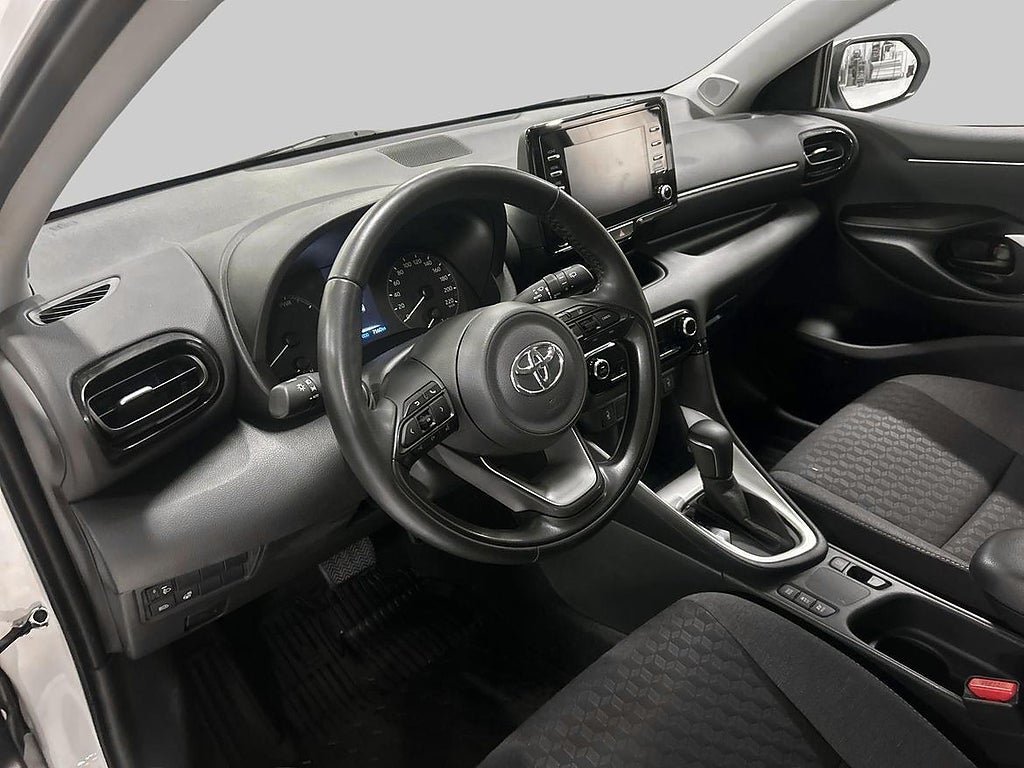 Vehicle Image 14