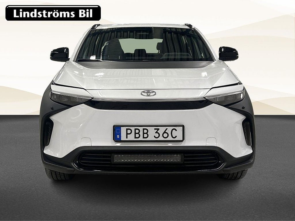 Vehicle Image 9