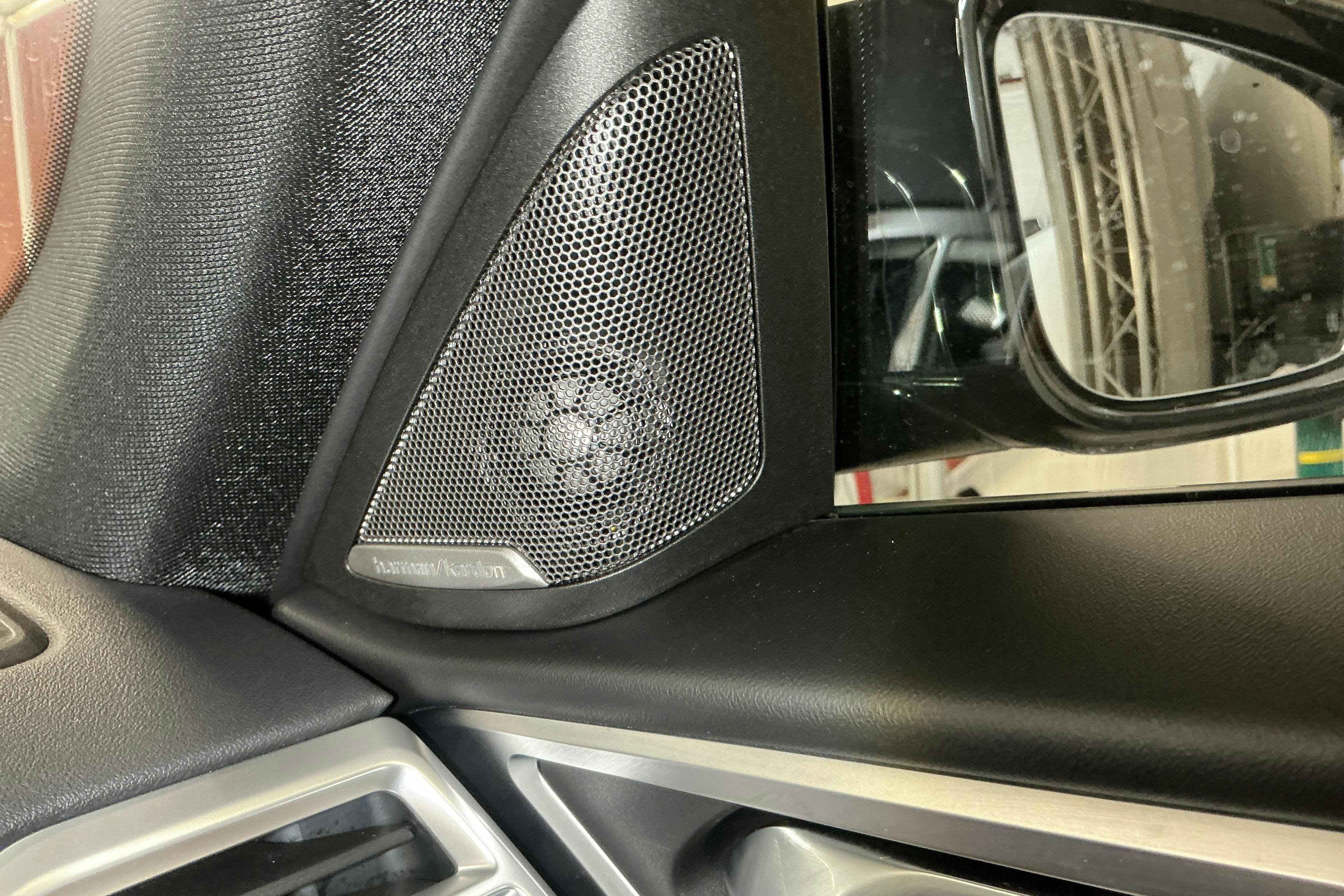 Vehicle Image 13
