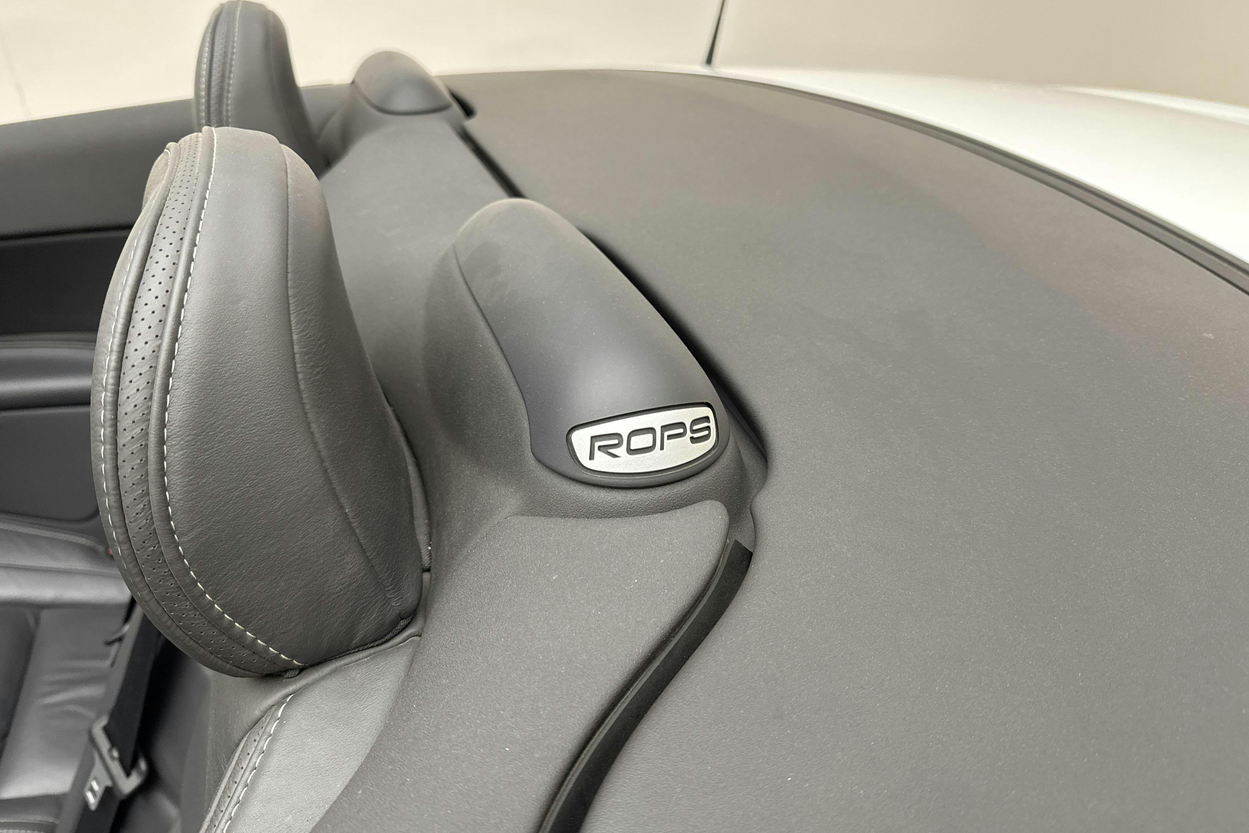Vehicle Image 16