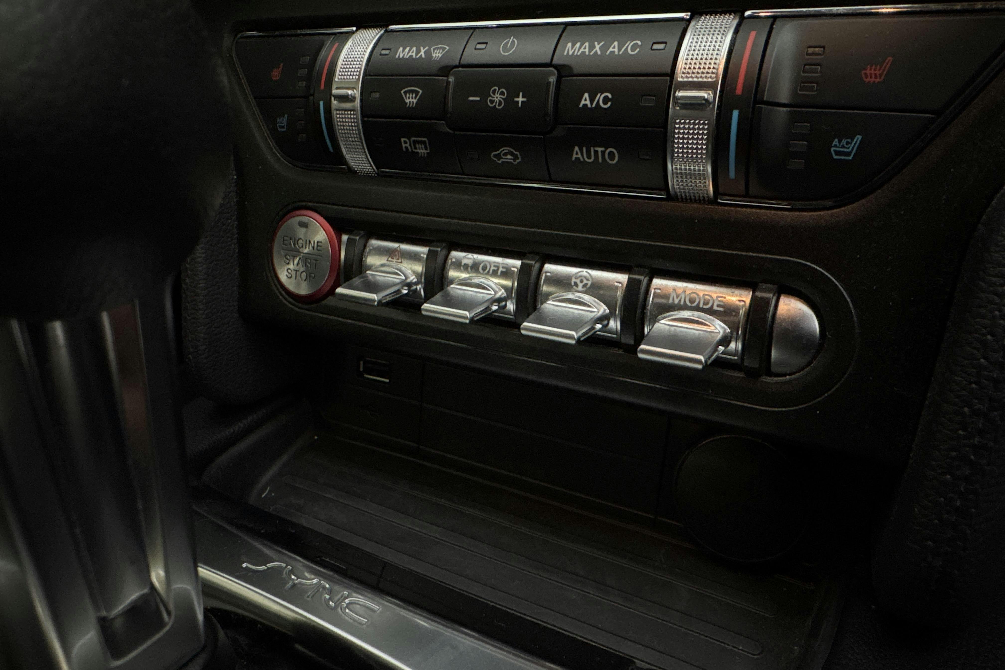 Vehicle Image 17