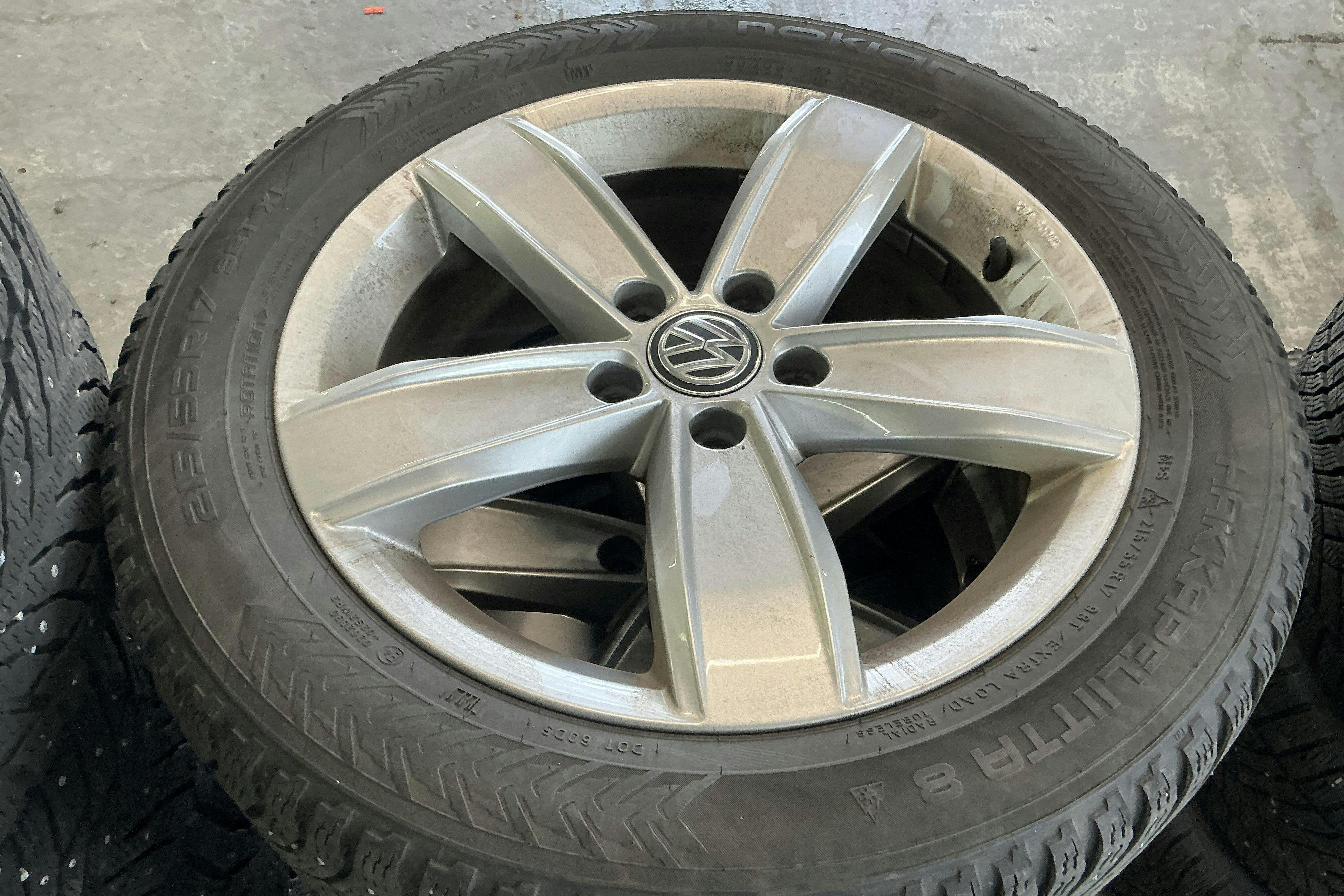 Vehicle Image 14