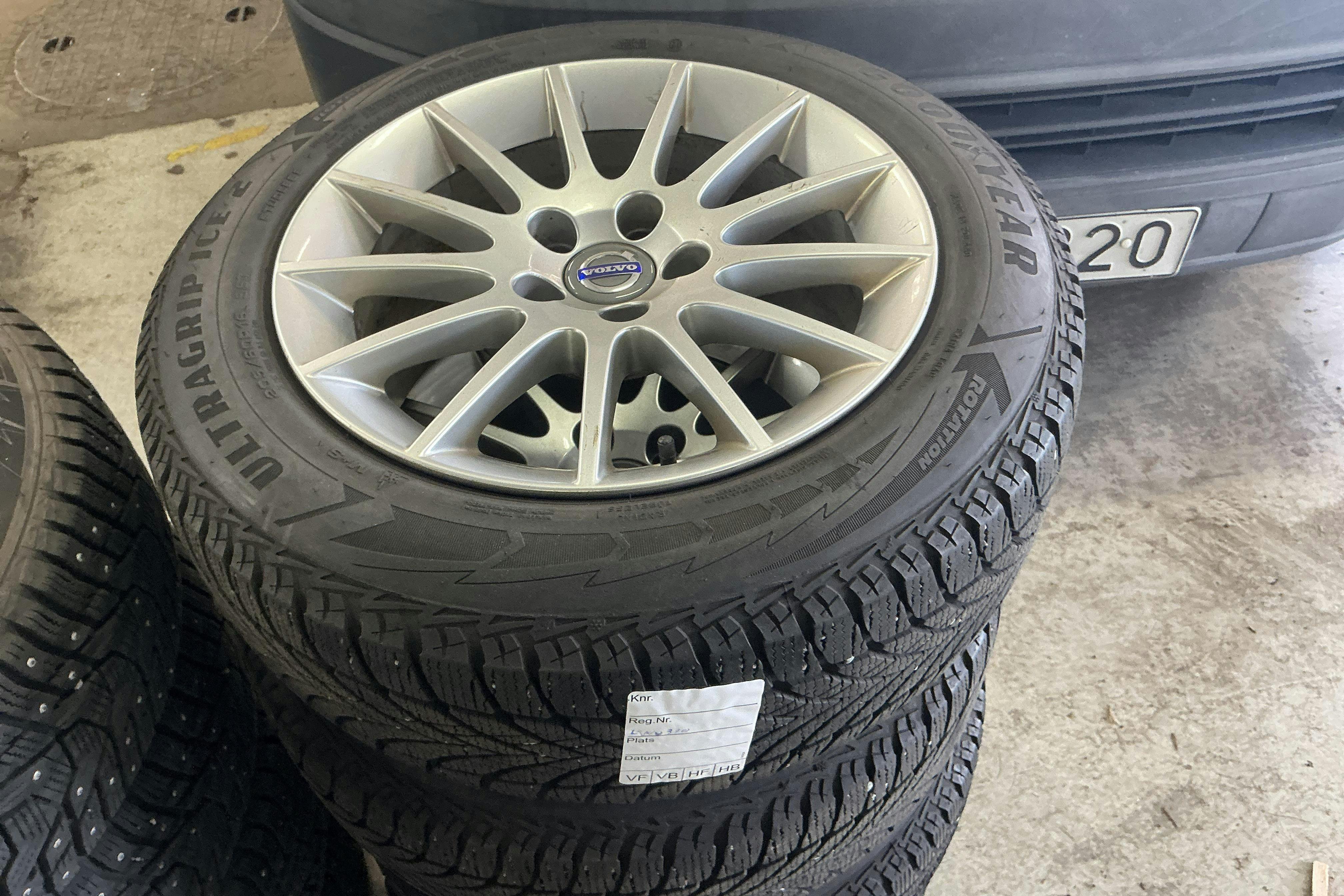 Vehicle Image 18