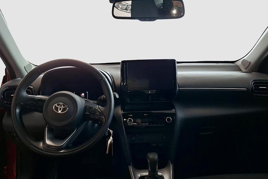 Vehicle Image 10