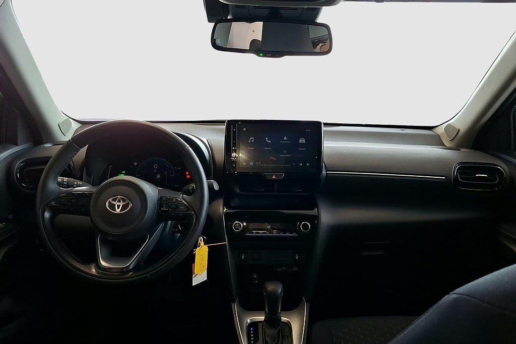 Vehicle Image 10