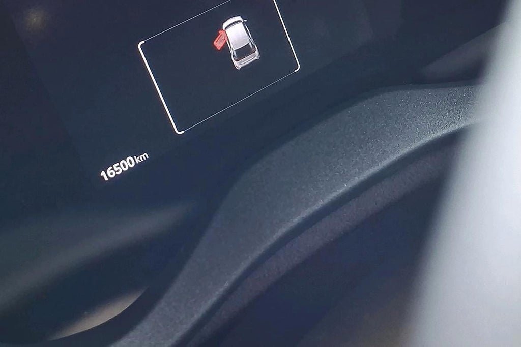 Vehicle Image 13