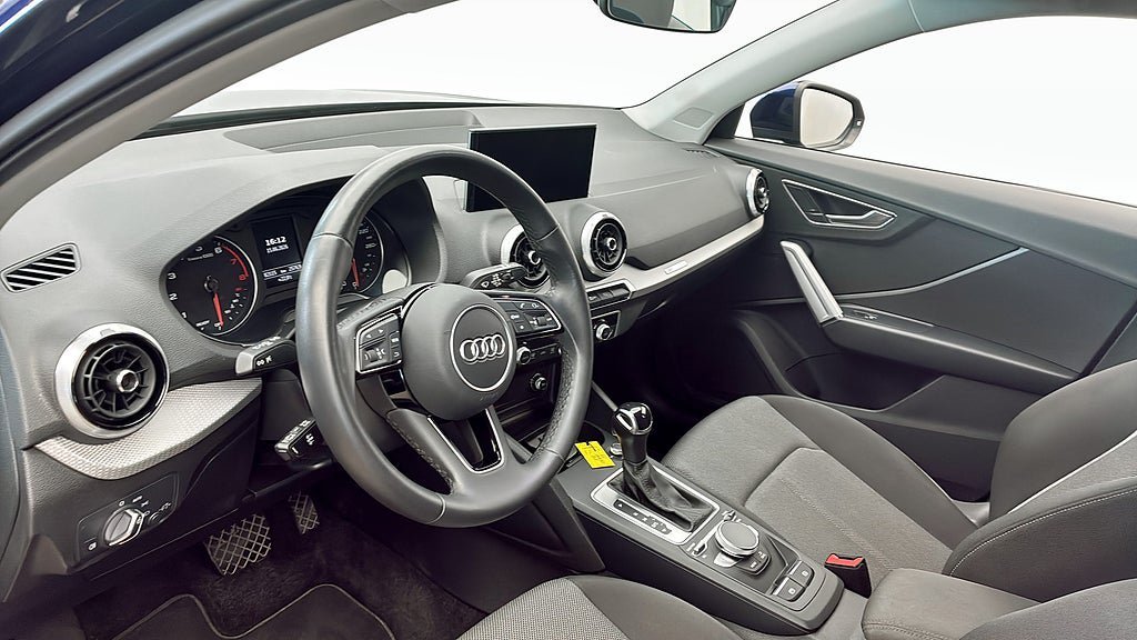 Vehicle Image 7