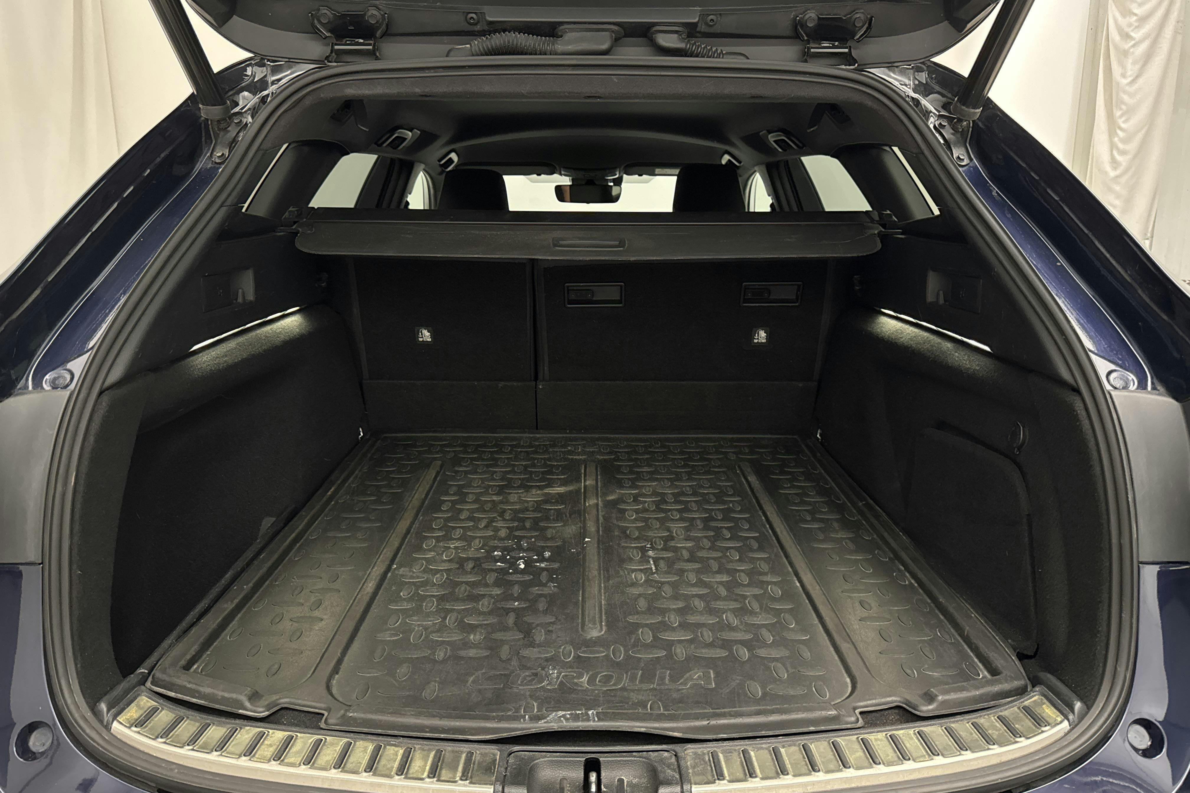 Vehicle Image 9