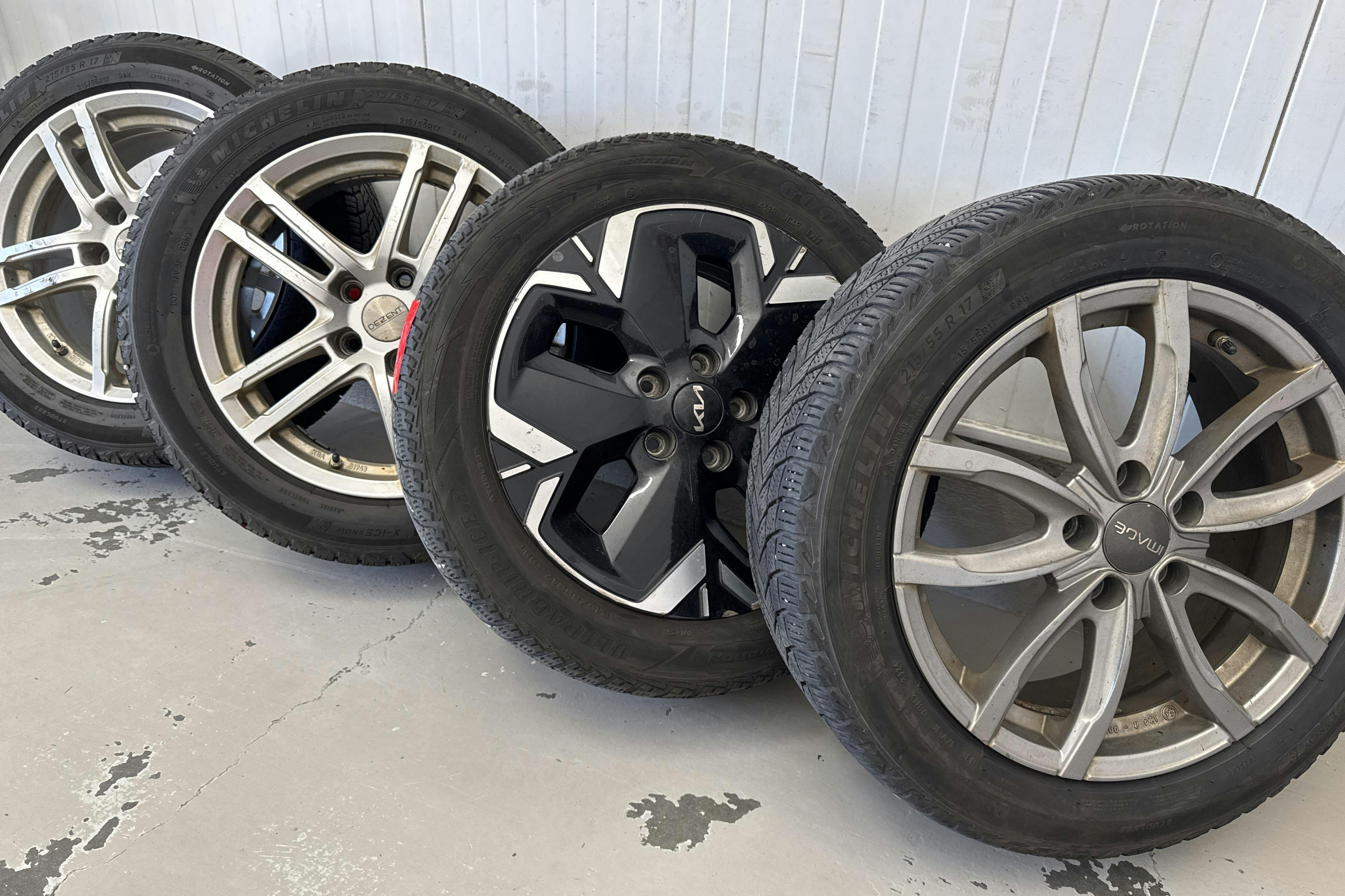 Vehicle Image 11