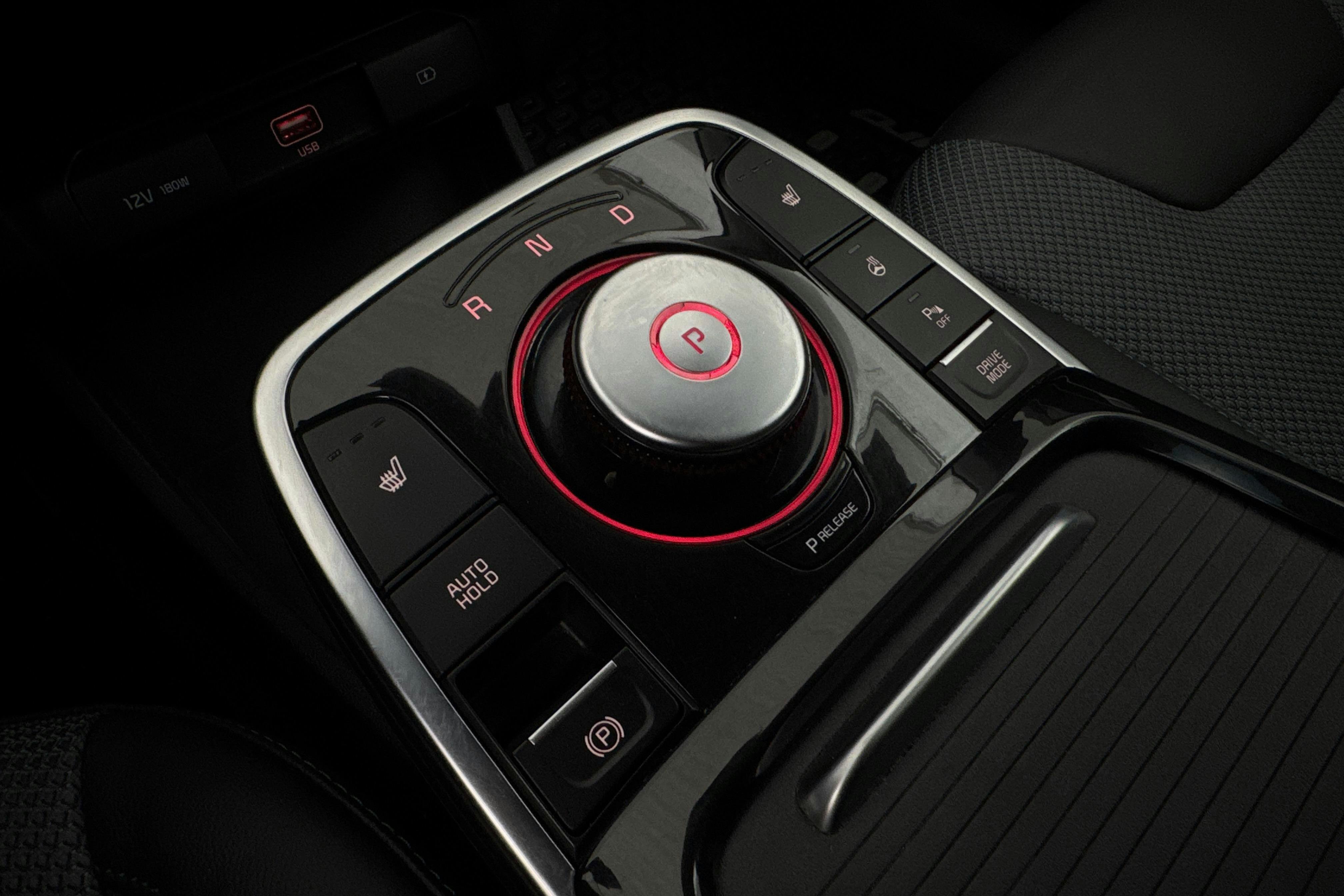 Vehicle Image 12