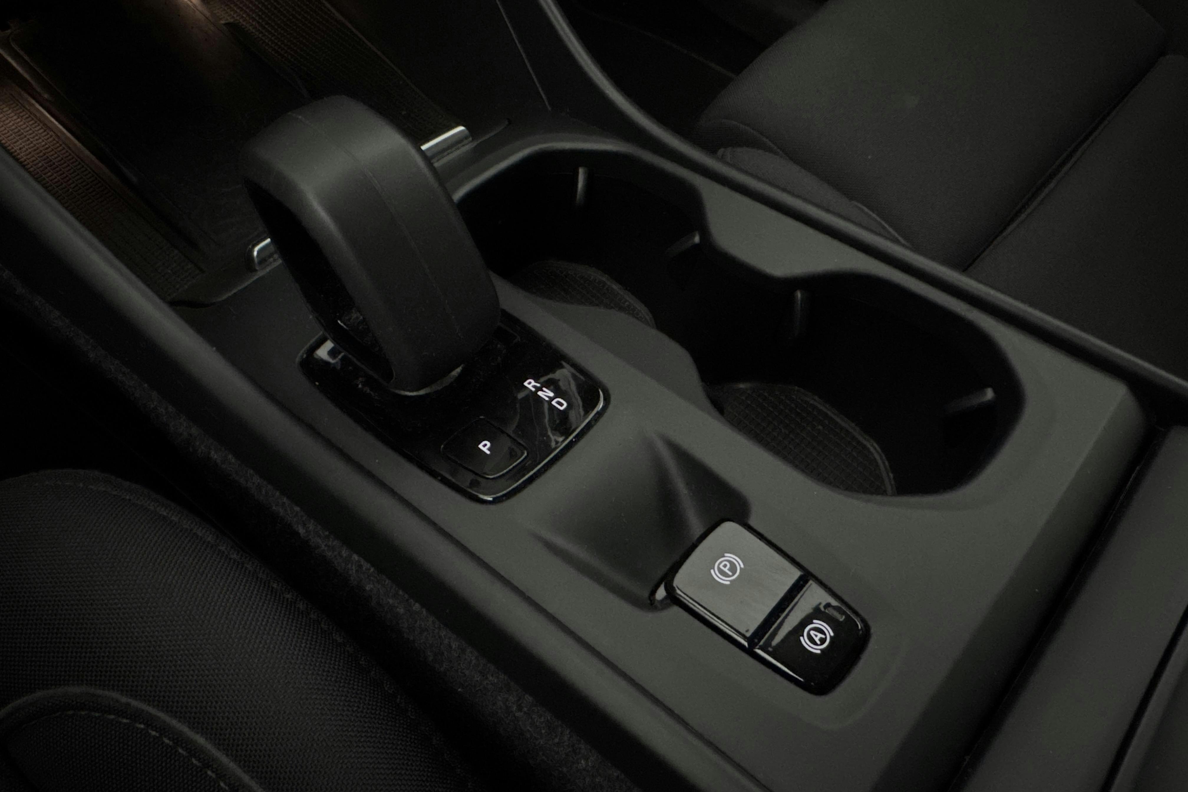 Vehicle Image 16