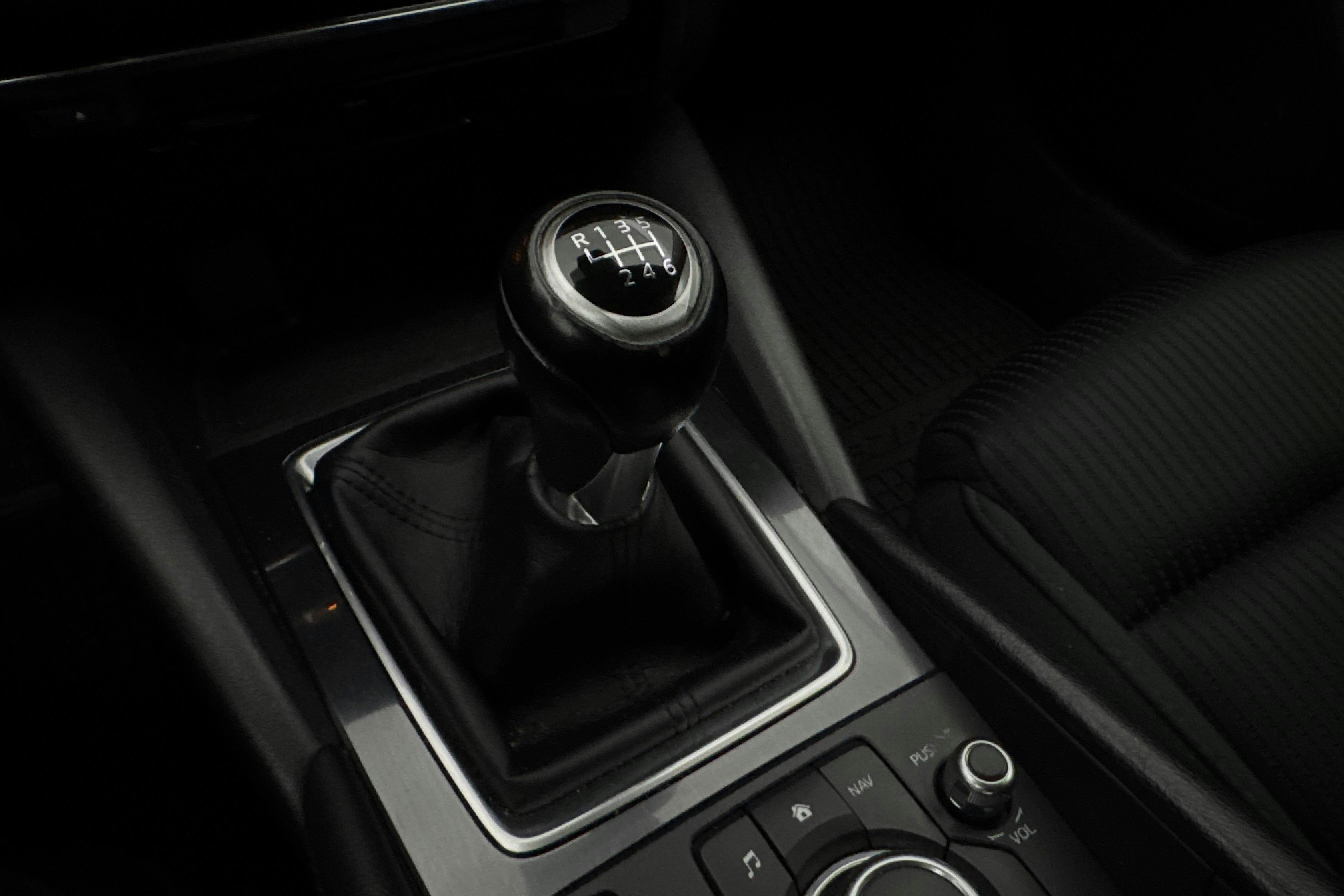 Vehicle Image 13