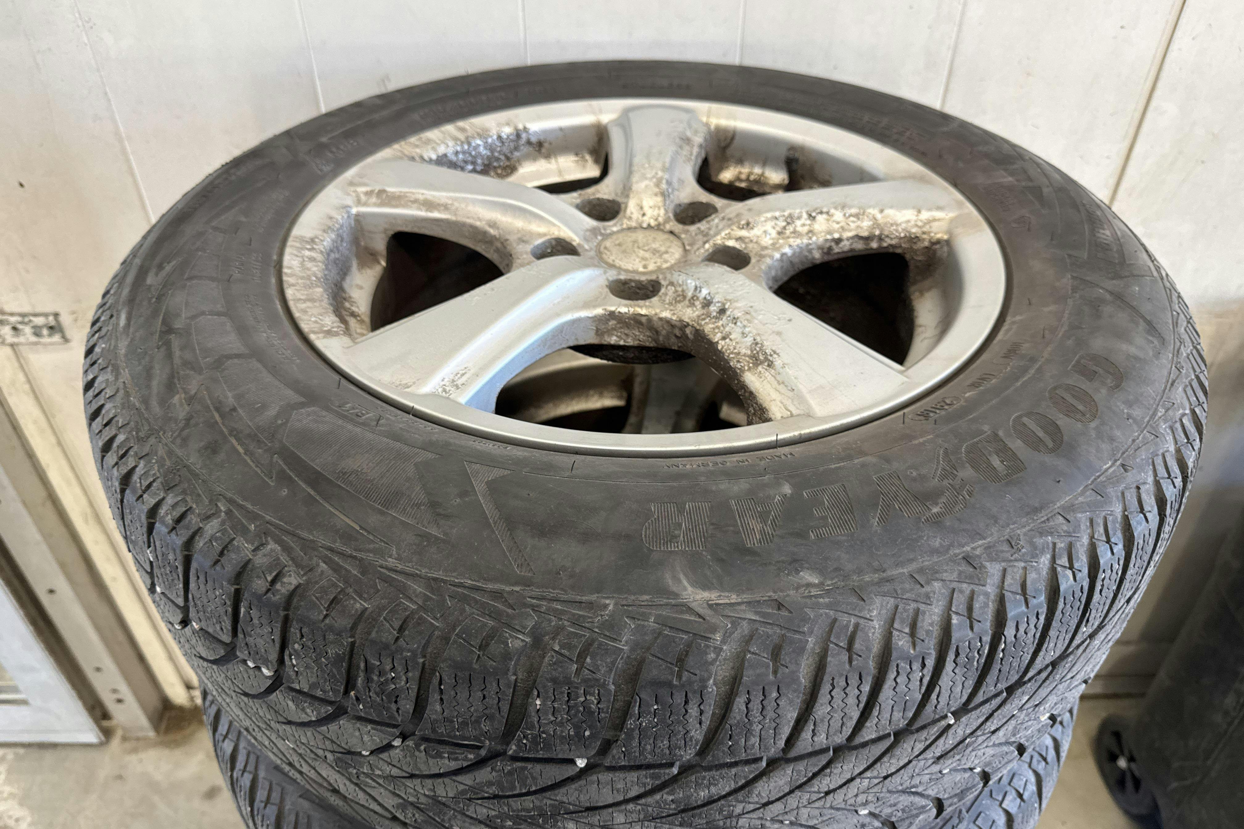 Vehicle Image 15