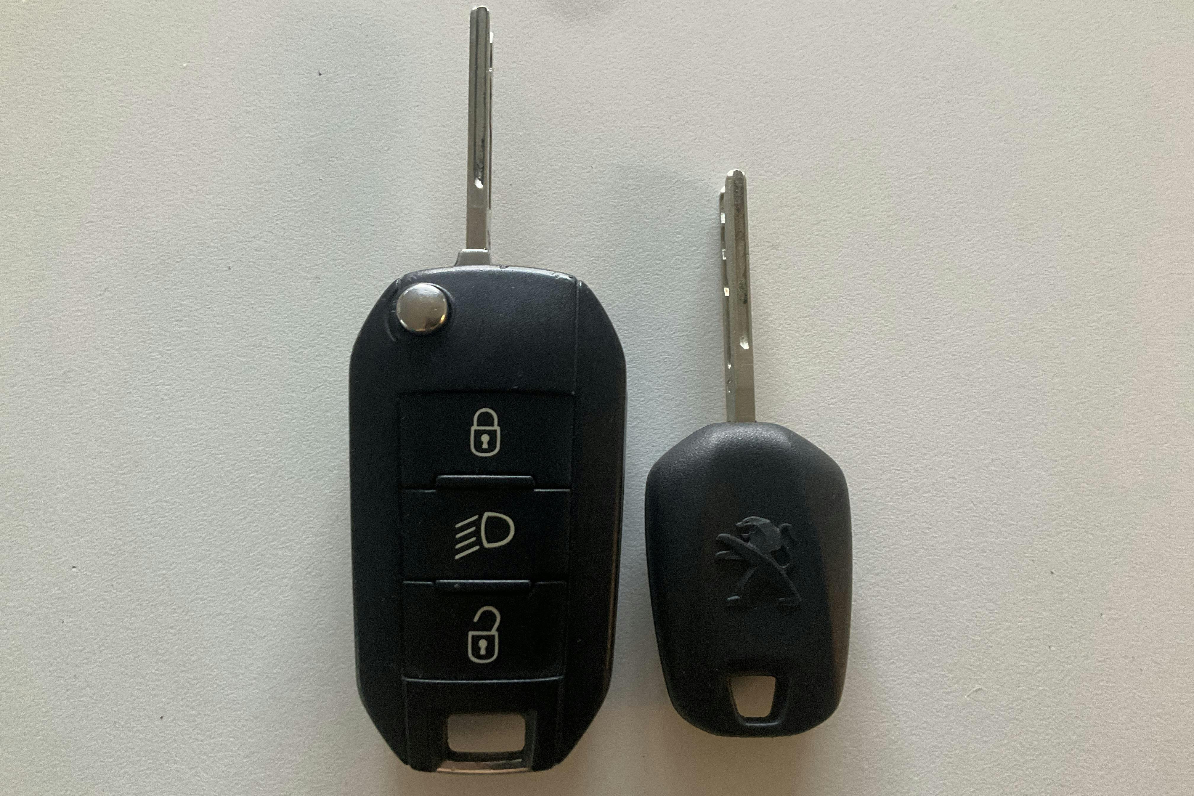 Vehicle Image 19