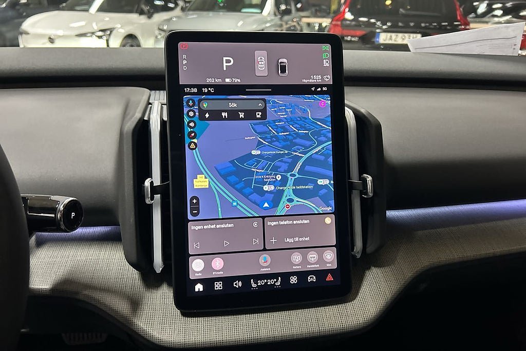 Vehicle Image 18