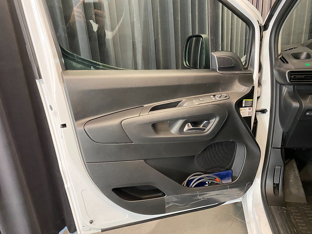 Vehicle Image 37