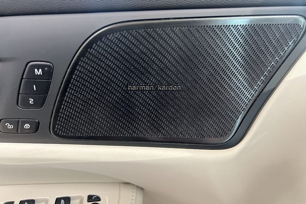 Vehicle Image 28