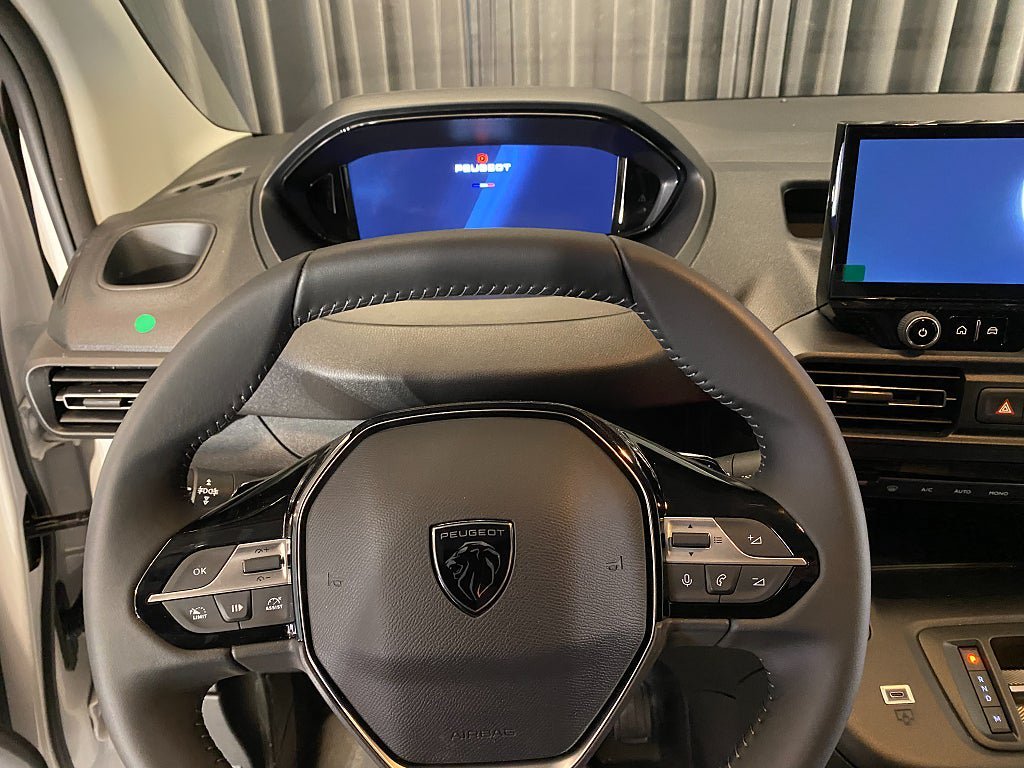 Vehicle Image 41