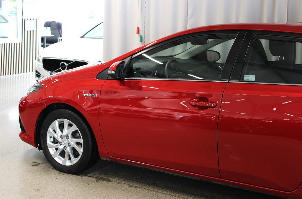 Vehicle Image 13