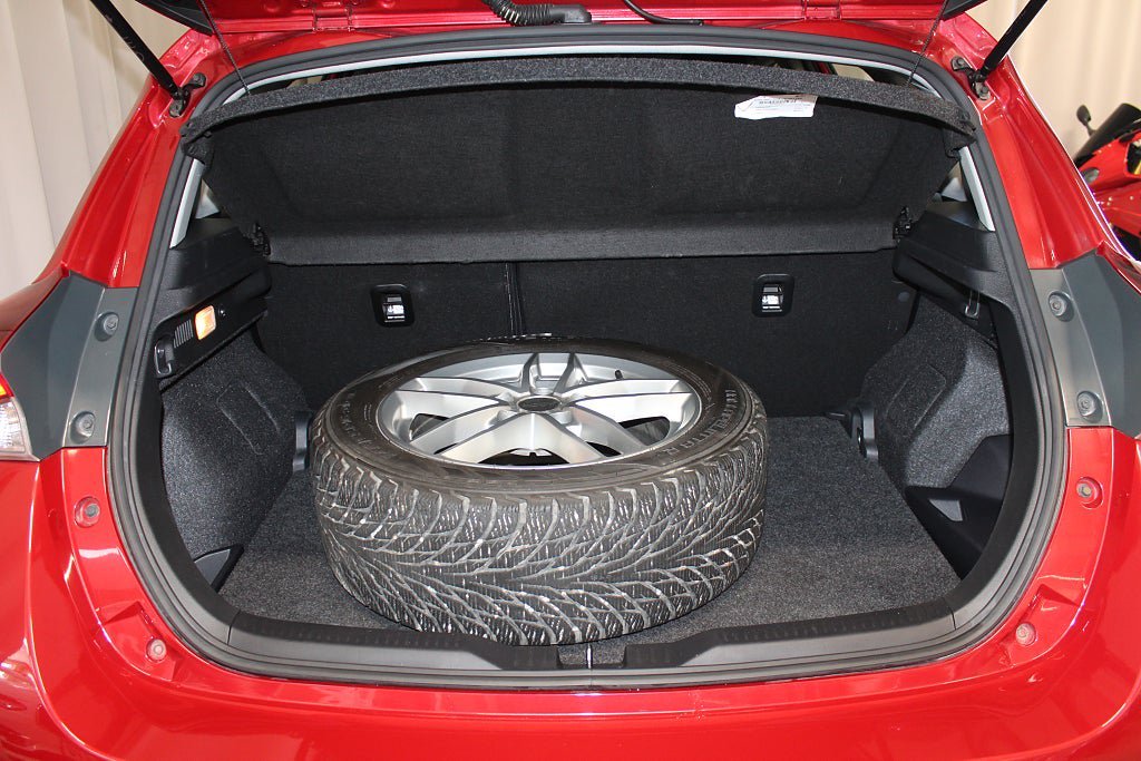 Vehicle Image 18