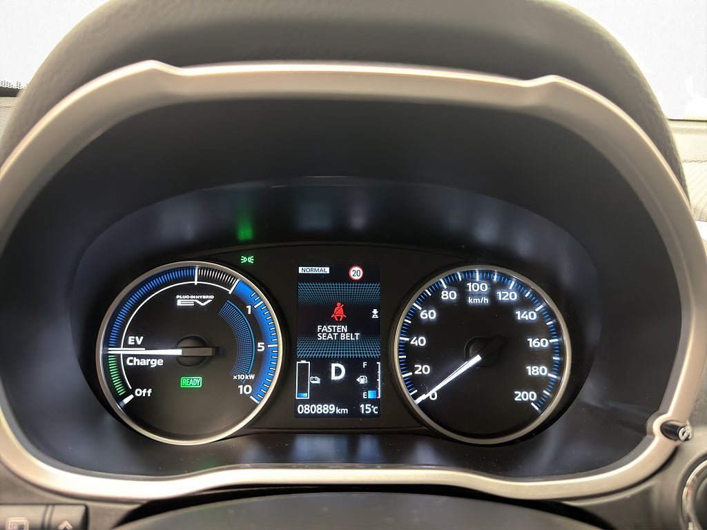 Vehicle Image 16