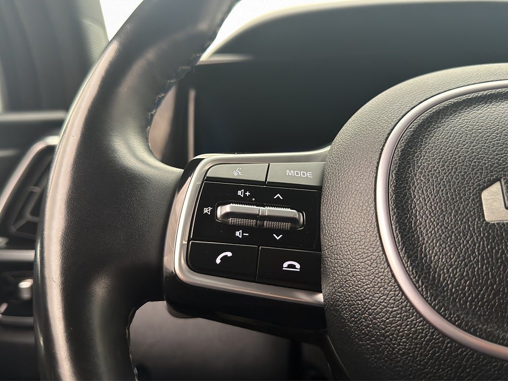Vehicle Image 28
