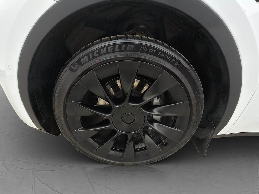 Vehicle Image 26