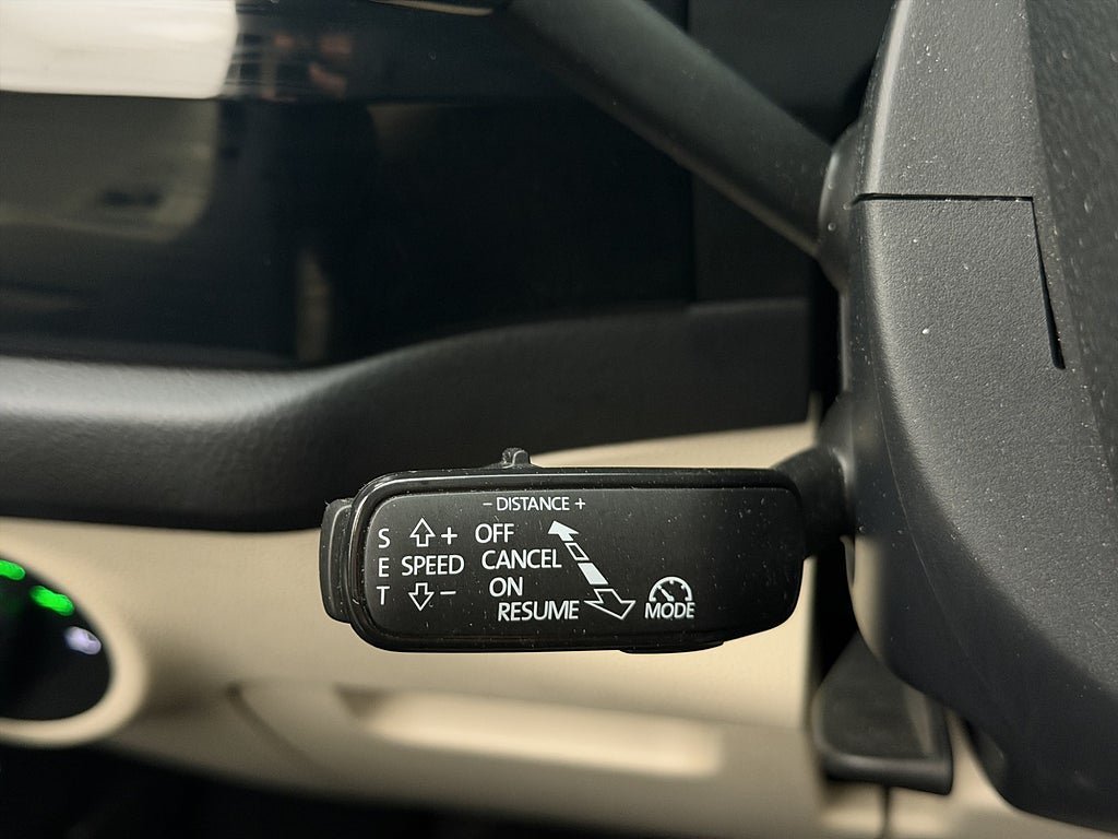 Vehicle Image 28