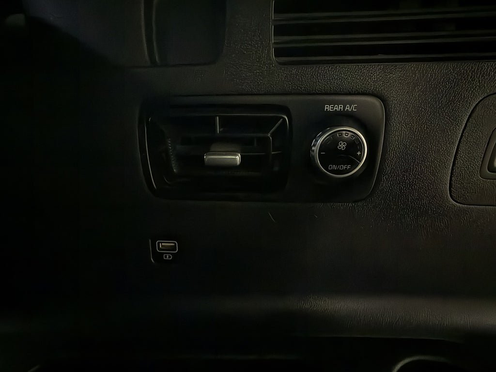 Vehicle Image 33
