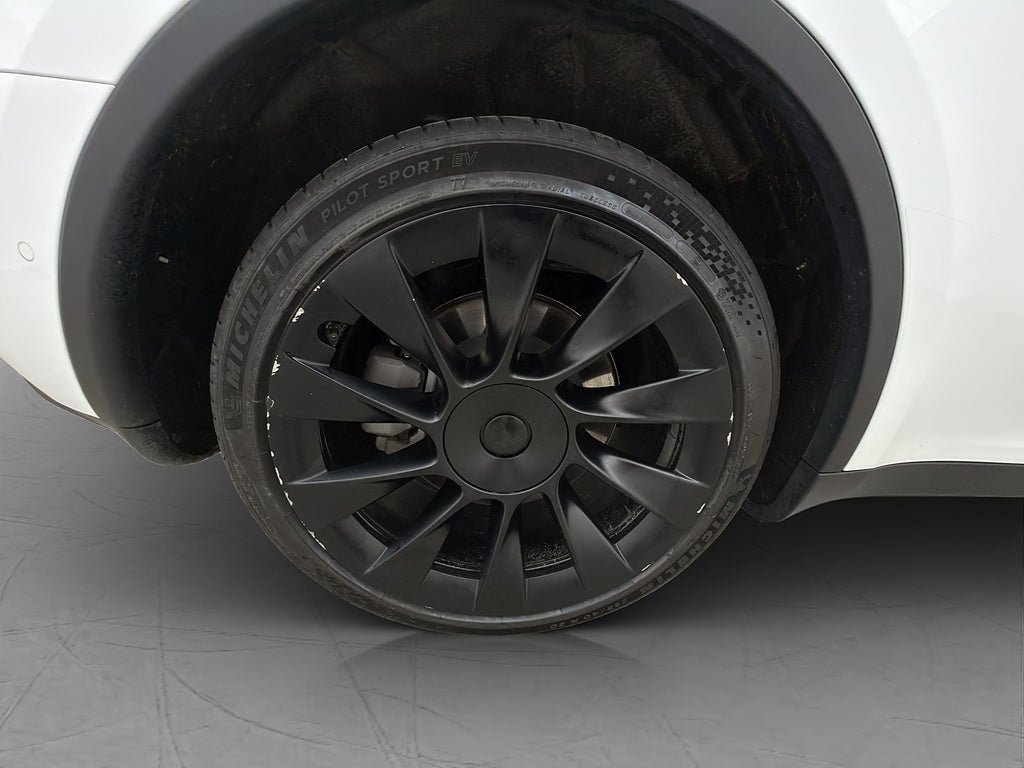 Vehicle Image 28