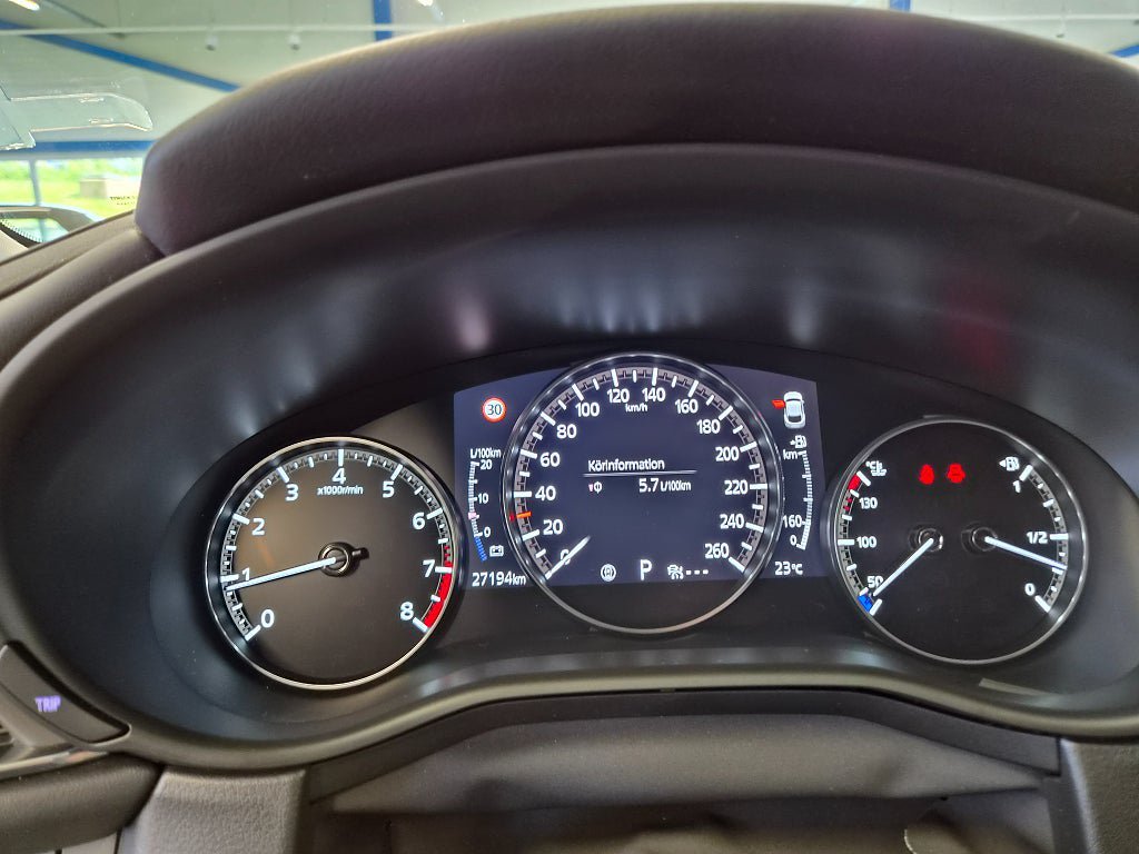 Vehicle Image 9