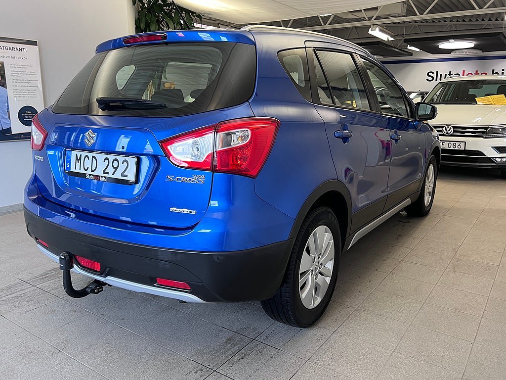 Vehicle Image 9