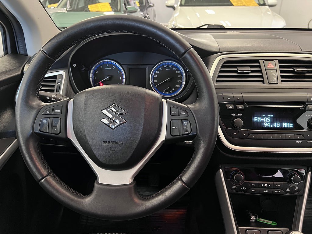 Vehicle Image 14