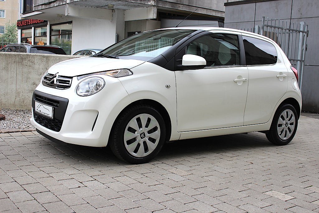 Vehicle Image 10