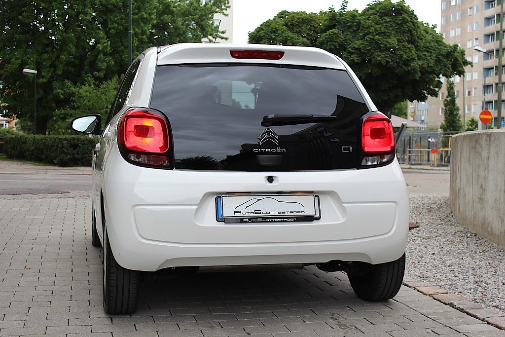 Vehicle Image 14