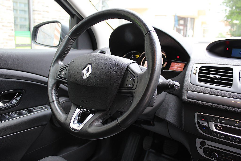 Vehicle Image 26