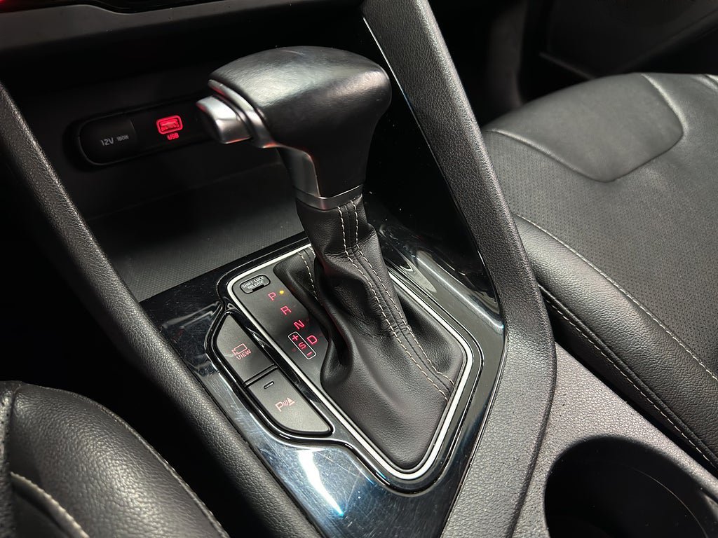 Vehicle Image 17