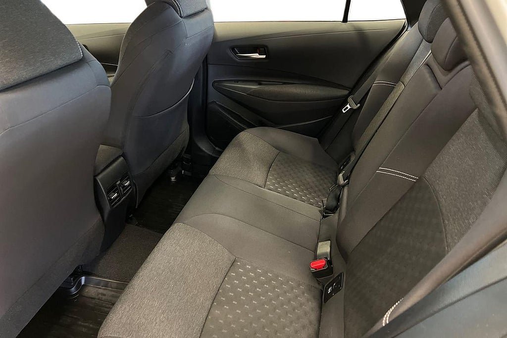 Vehicle Image 11