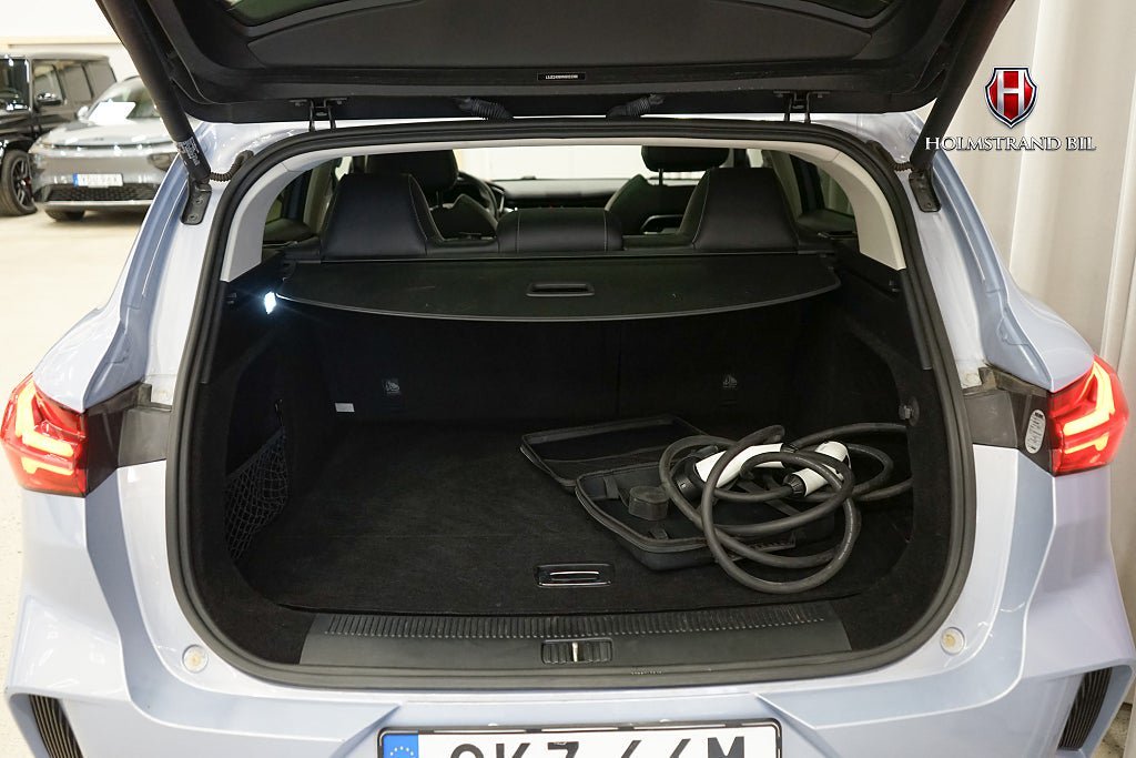 Vehicle Image 23
