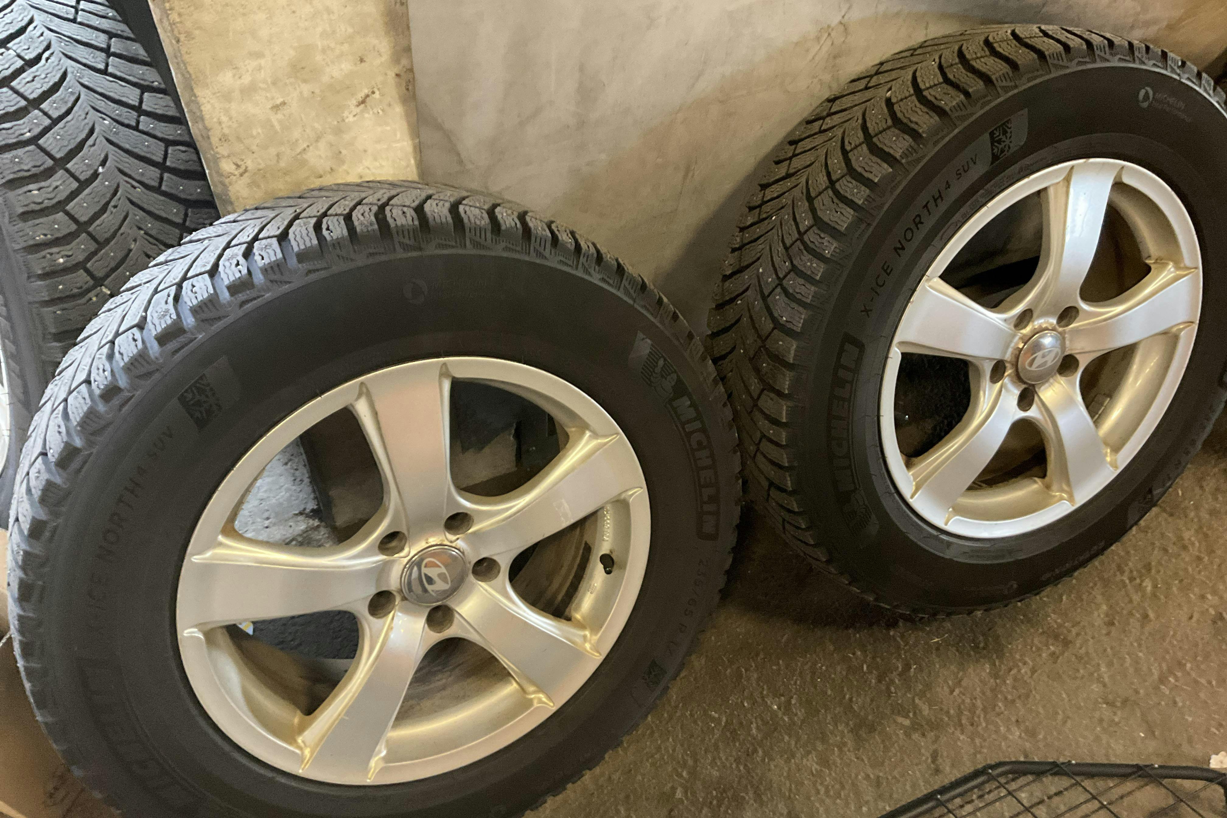 Vehicle Image 14