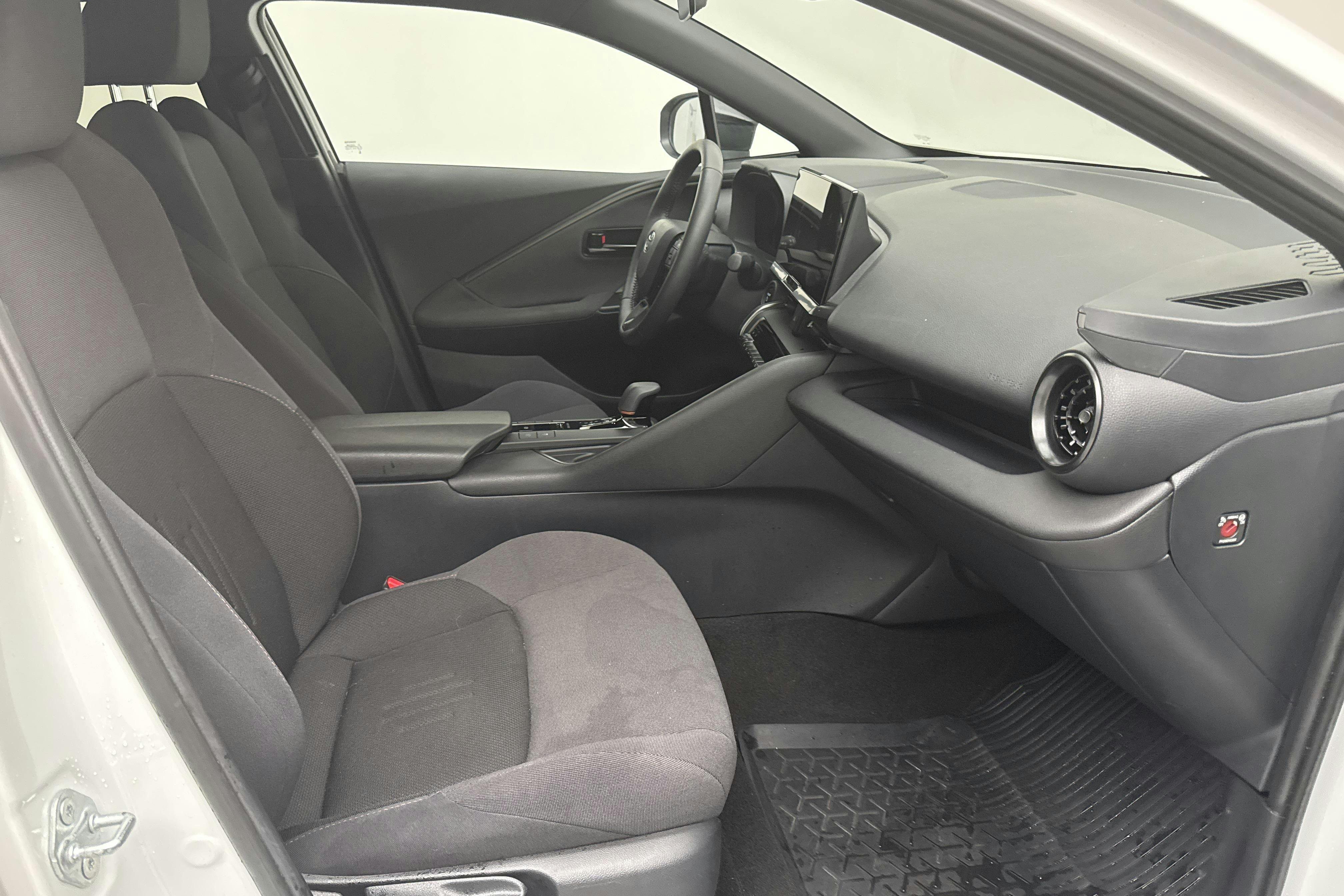 Vehicle Image 7