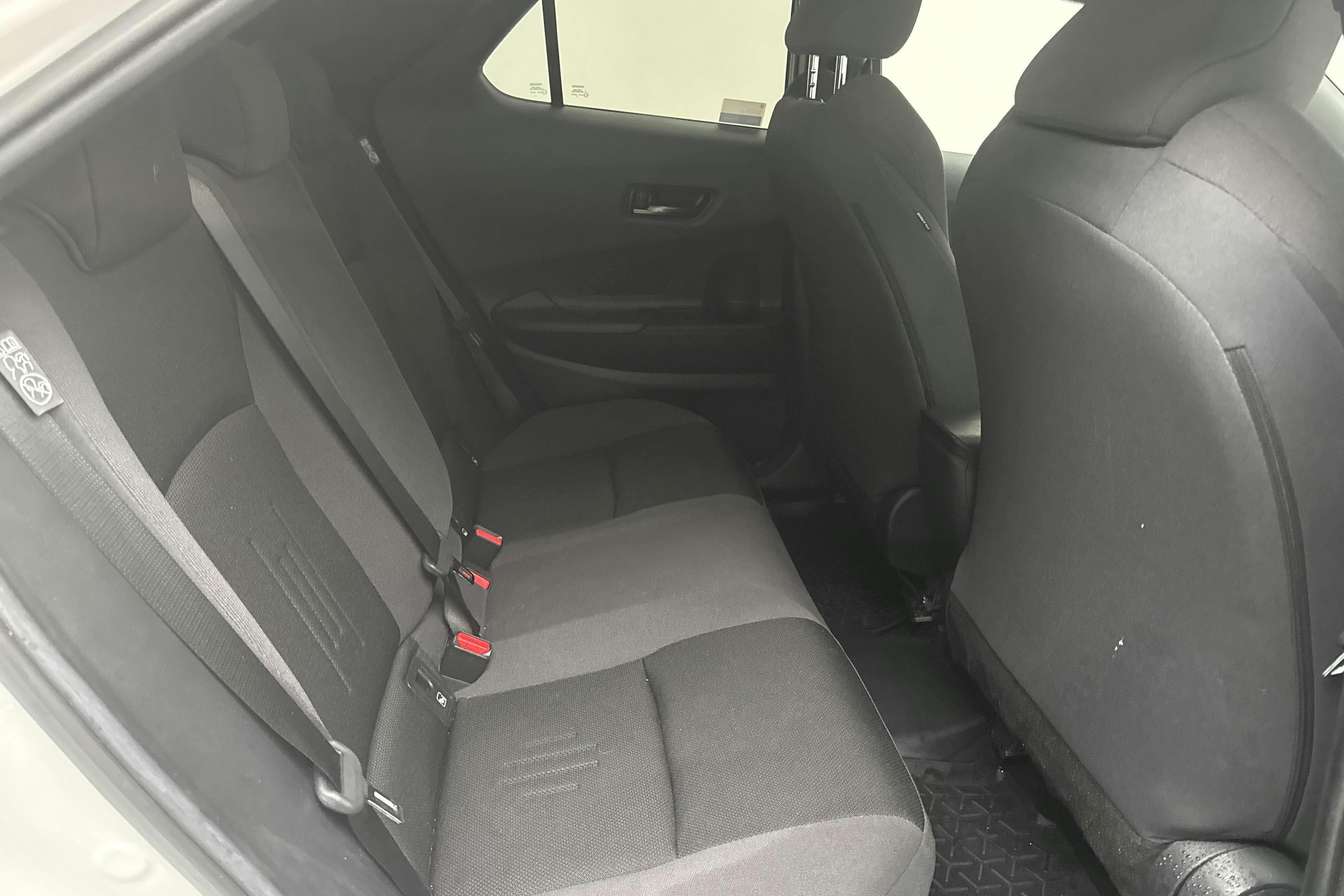 Vehicle Image 8