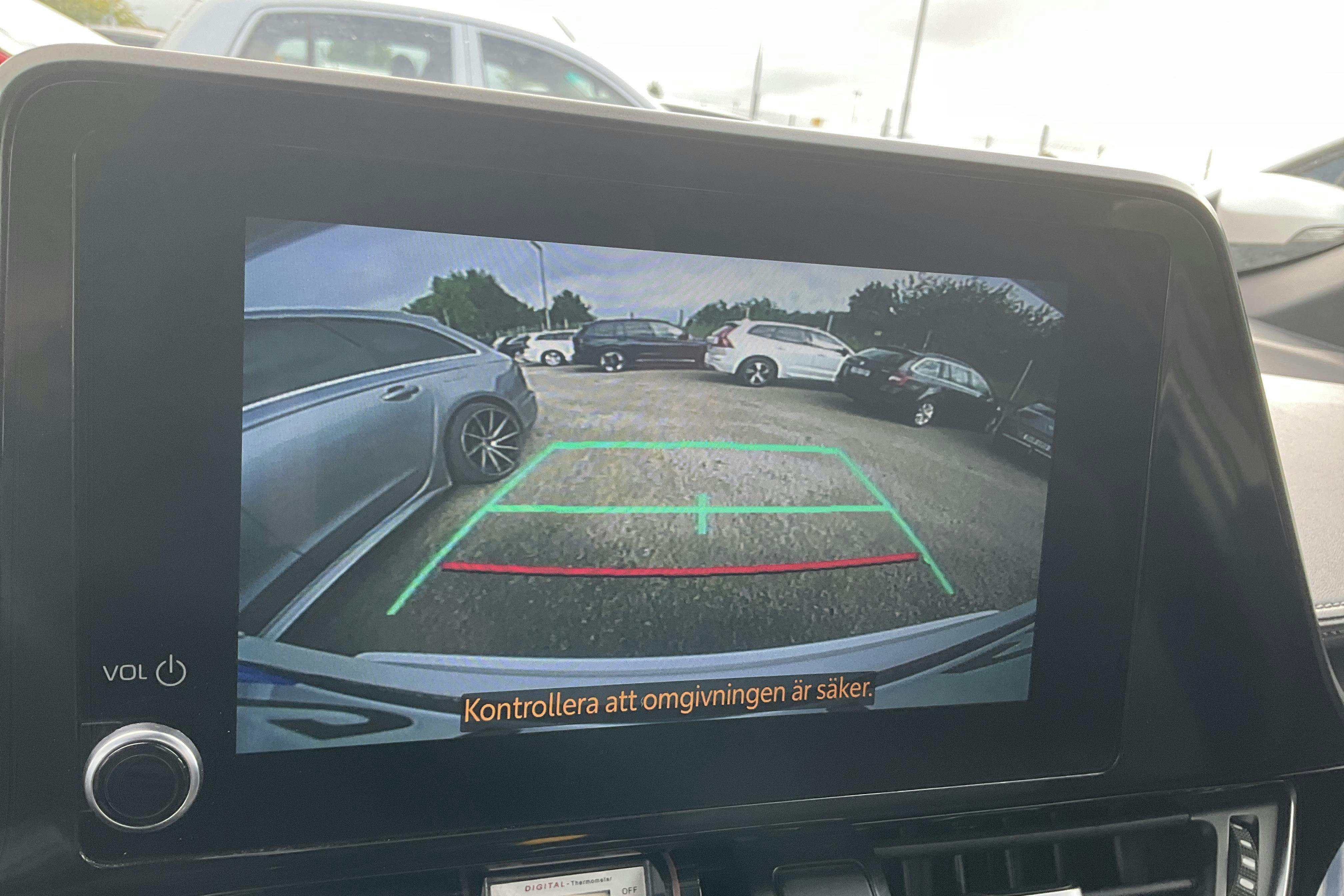 Vehicle Image 11