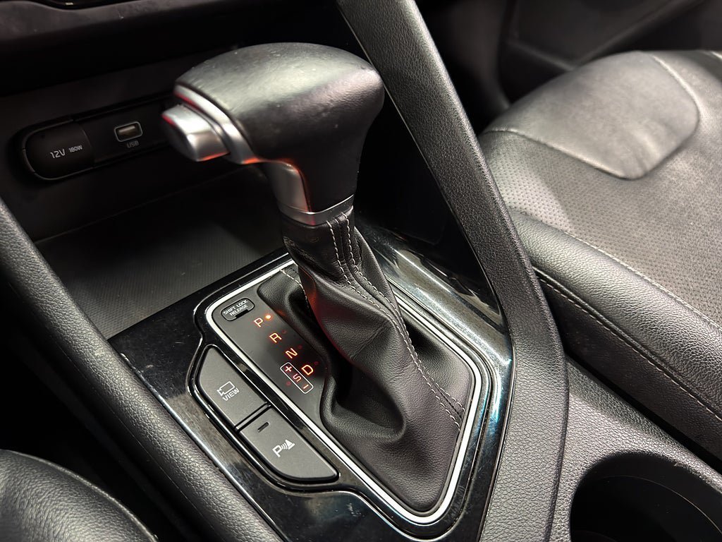 Vehicle Image 24