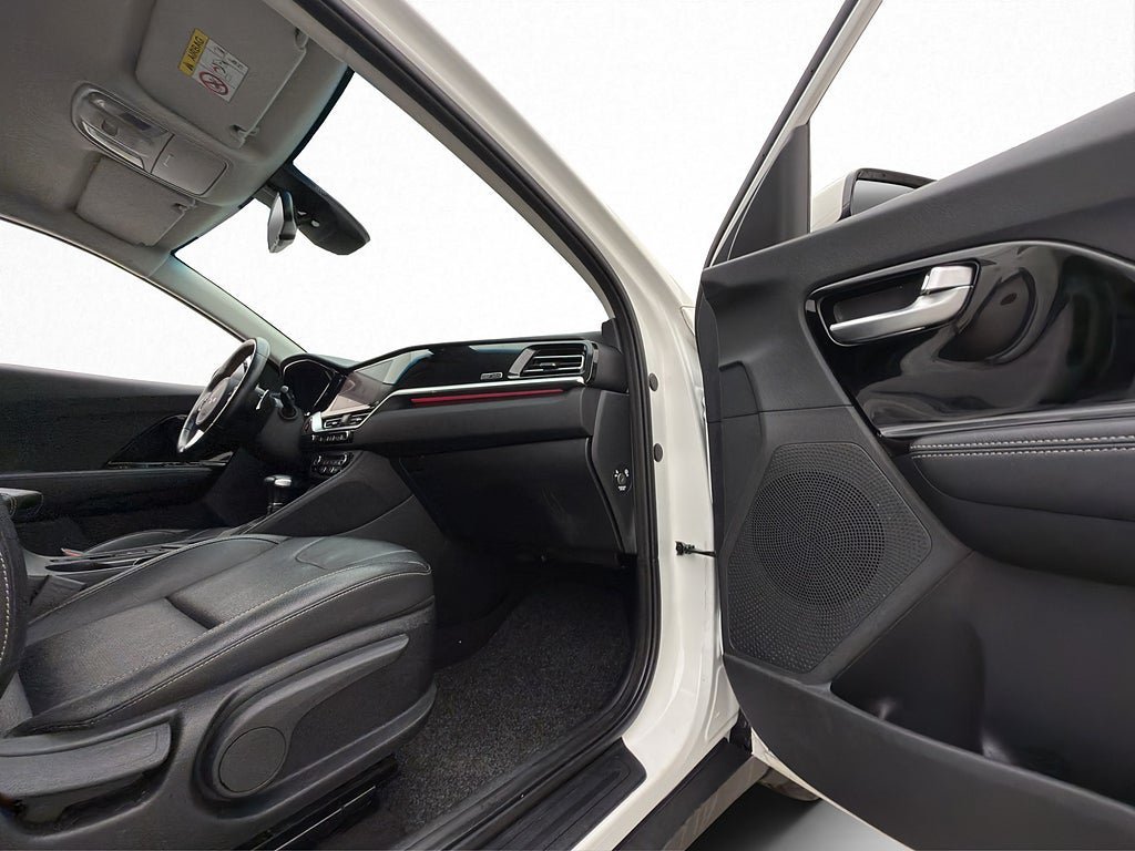 Vehicle Image 27