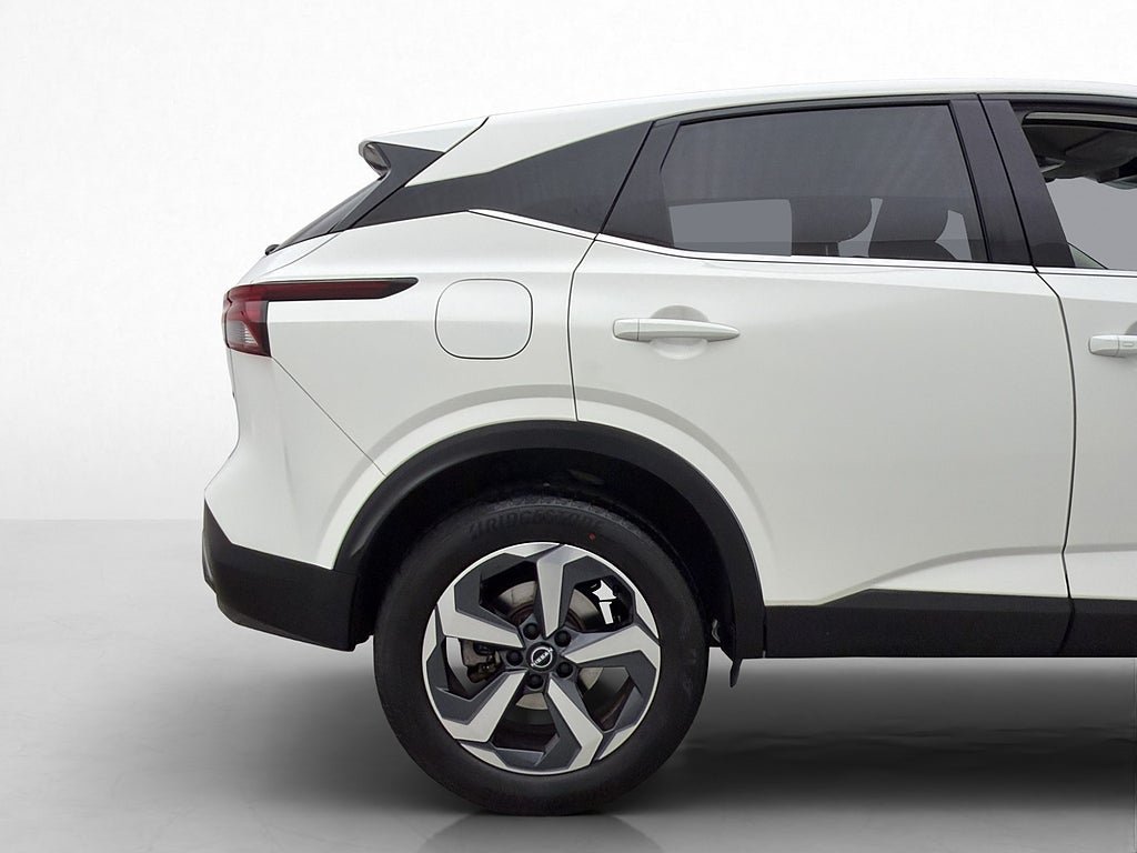 Vehicle Image 32